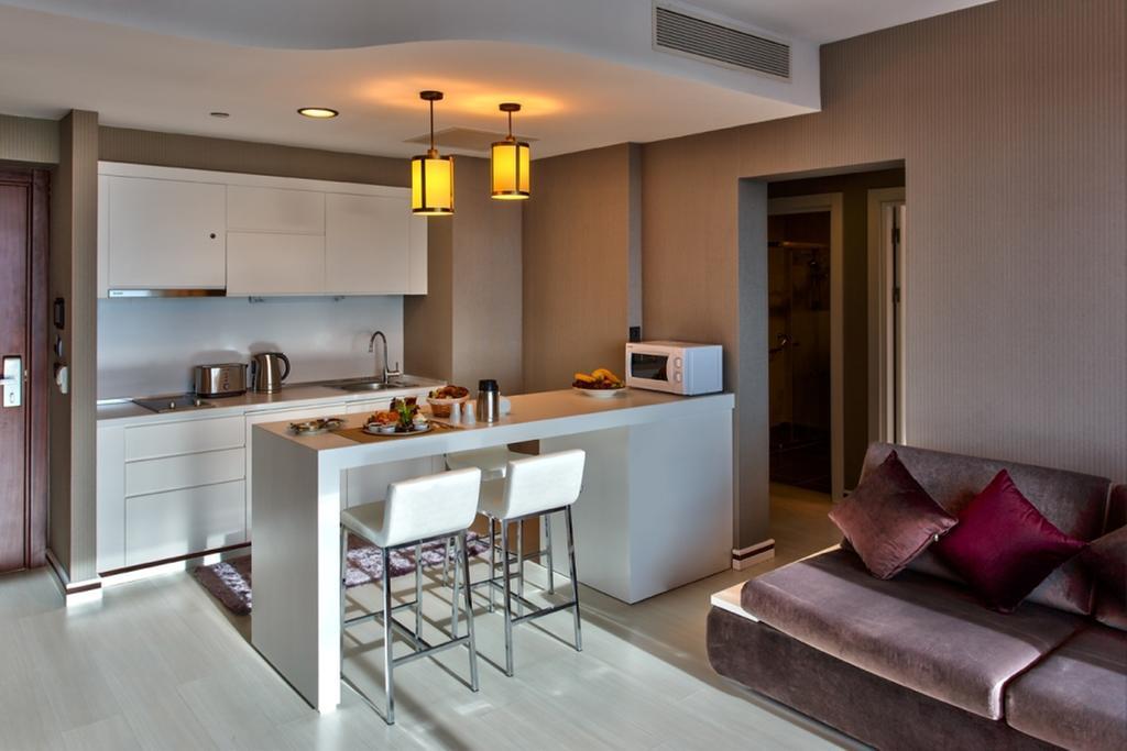 Flora Suites Atasehir Istanbul Exterior foto