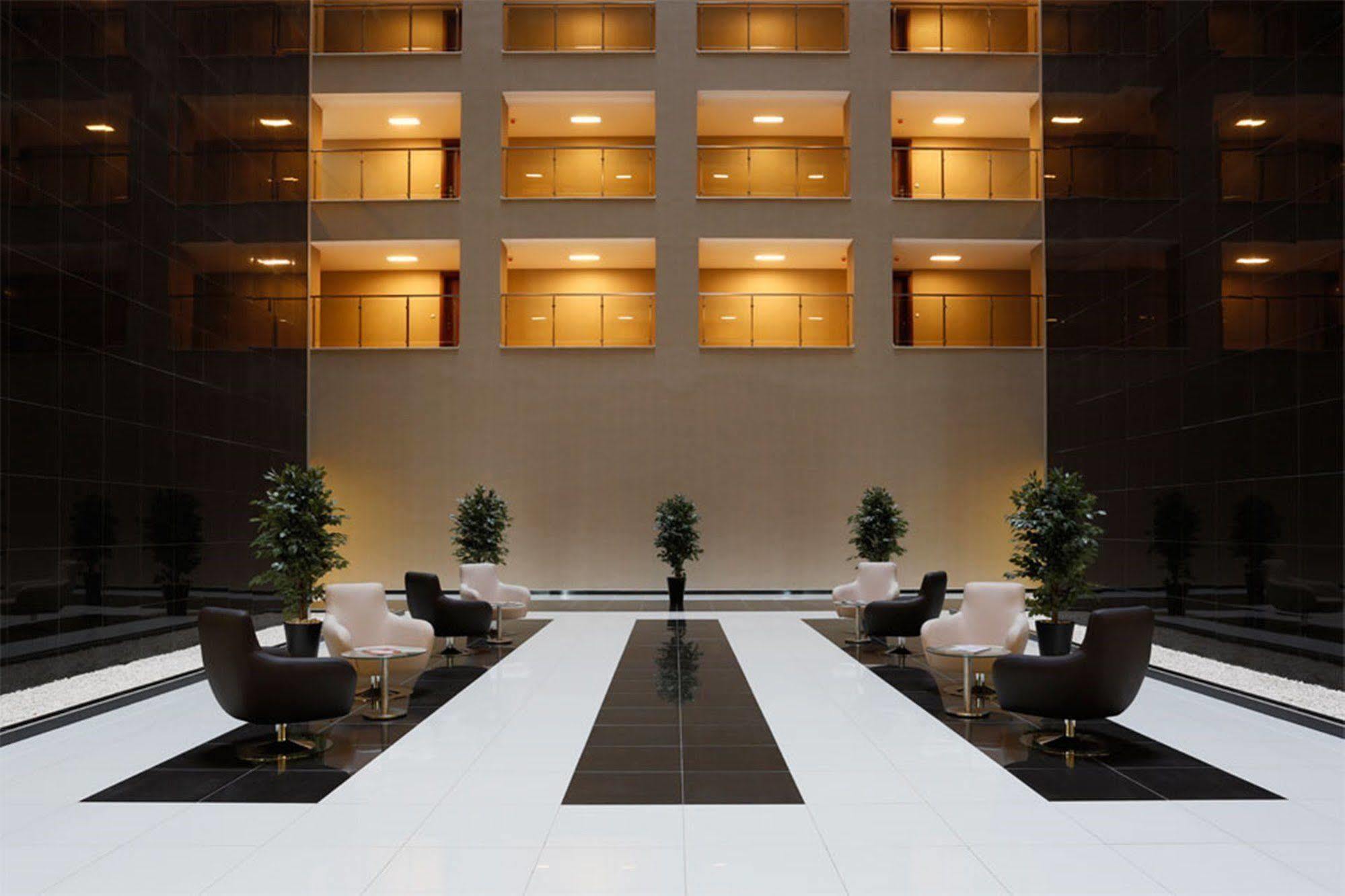 Flora Suites Atasehir Istanbul Exterior foto