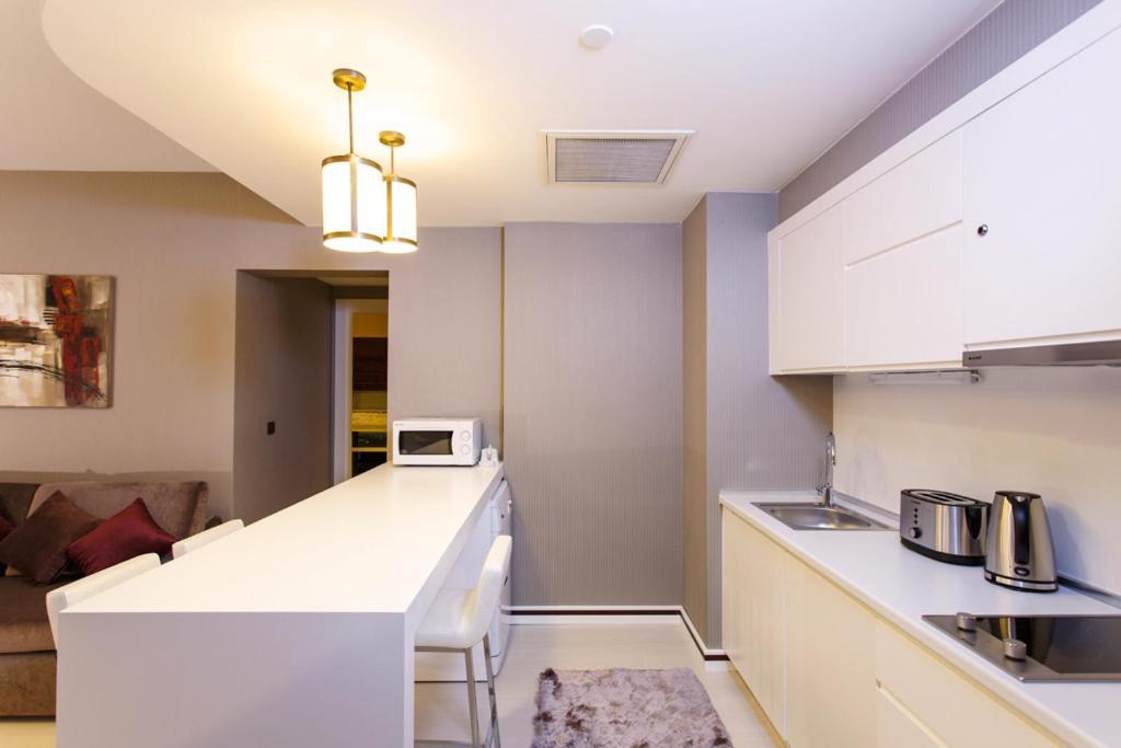 Flora Suites Atasehir Istanbul Exterior foto