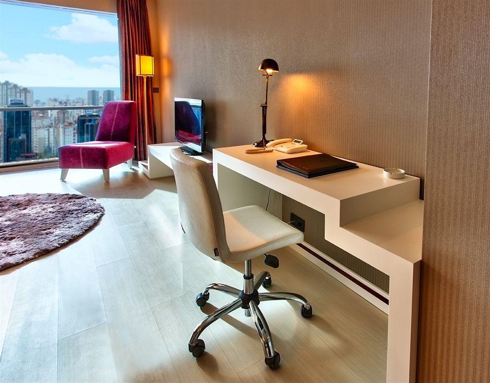 Flora Suites Atasehir Istanbul Exterior foto